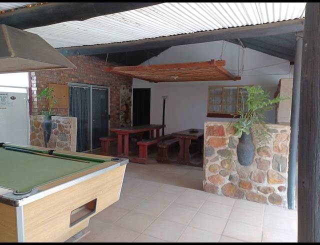 8 BEDROOM HOUSE FOR SALE IN MACHADODORP